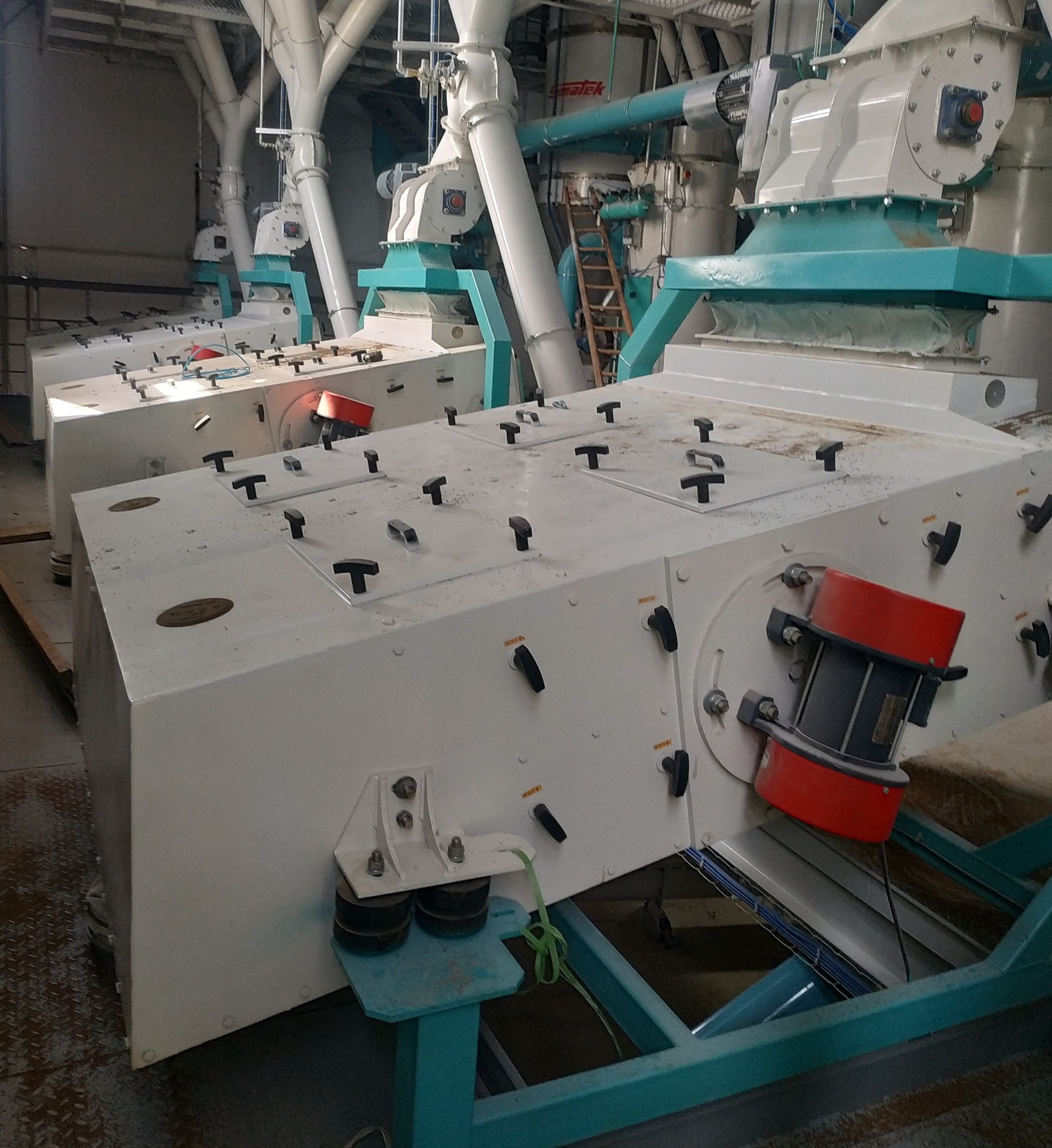 振動篩.jpg 振動篩.jpg